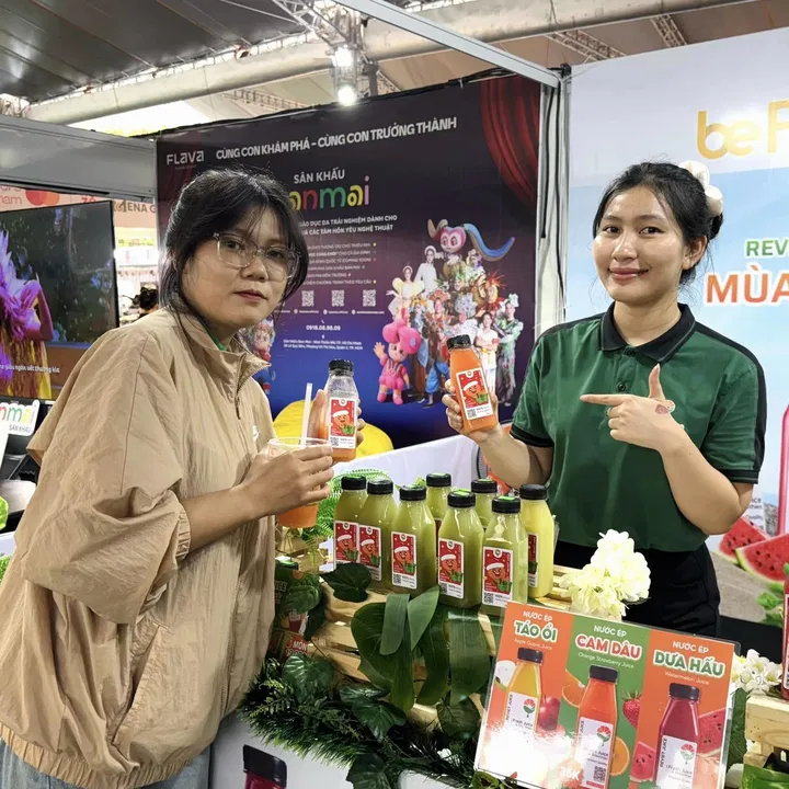 Nước Ép ReViet Tham Gia Gian Hàng Ẩm Thực Trong Lễ Hội Hozo